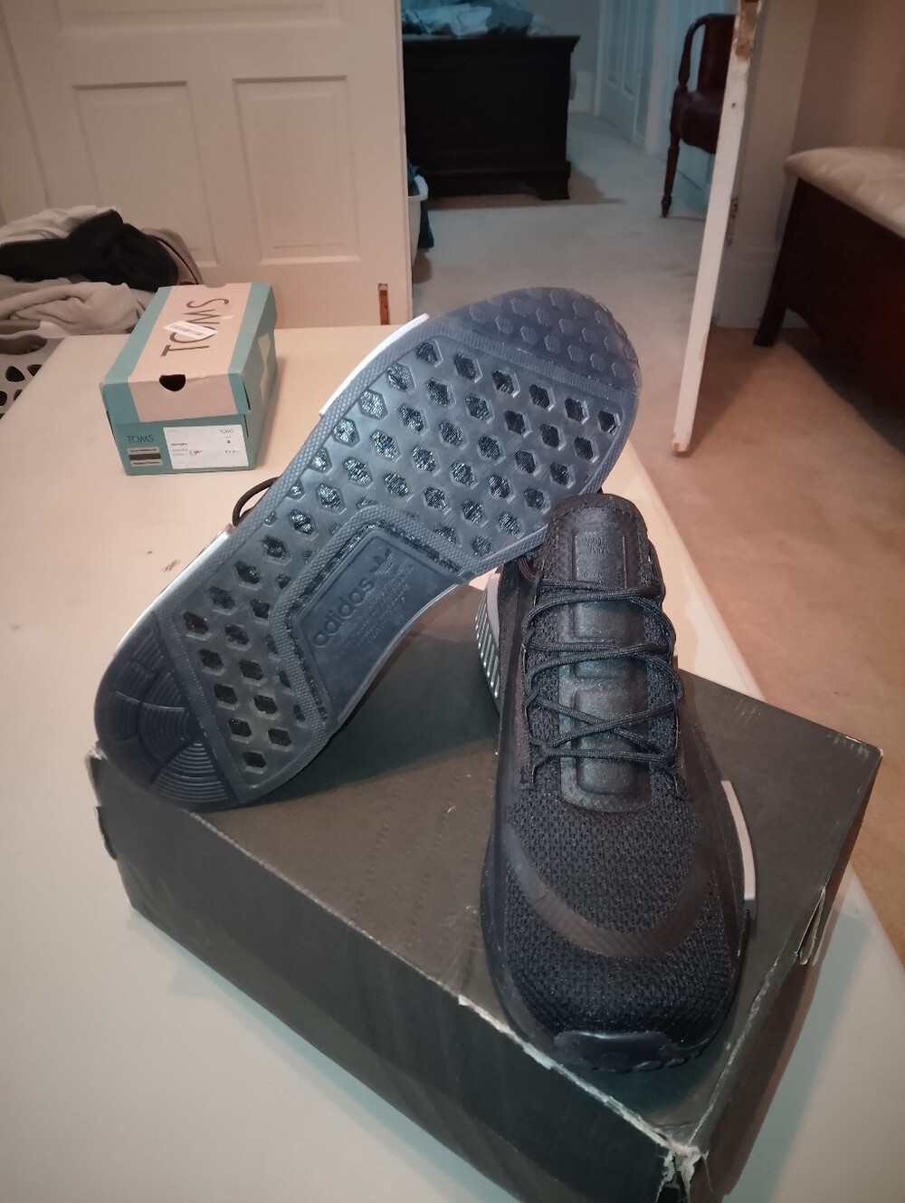 BNIB ADIDAS NMD R1 SPECTOO - Picture 5 of 10